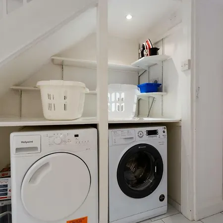 House Zone 1 * Londen