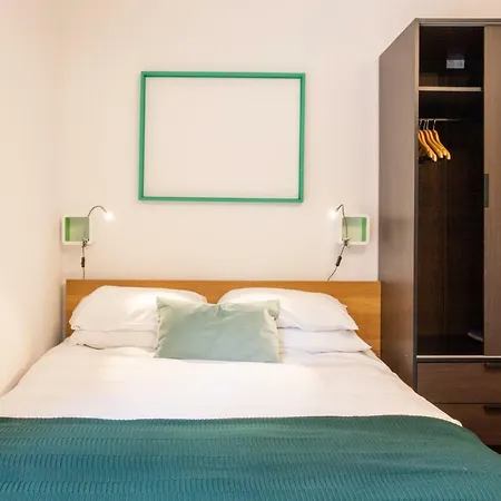 Tower Bridge Rainbow Gasthof 3*