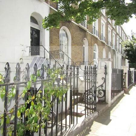 Cozy In Islington - A
