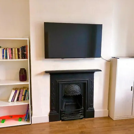 Tottenham Apartment