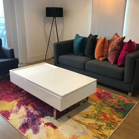 Prestige 2 Bed Balcony Apartment