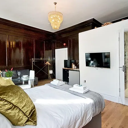 Marble Arch Studio