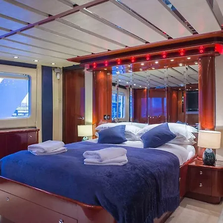 Absolute Pleasure Yacht