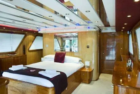 Absolute Pleasure Yacht