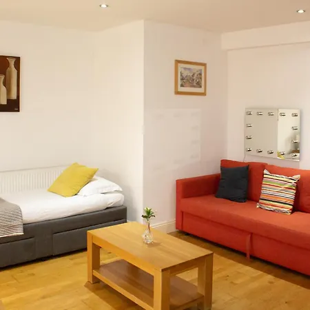 Apartment Eye Flats *