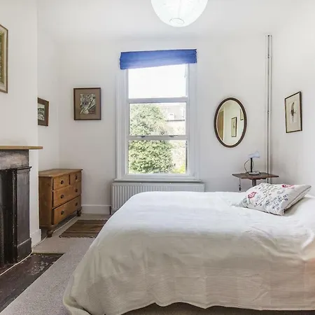 Guestready - Gorgeous Victorian Wgarden Up To 6 Guests!