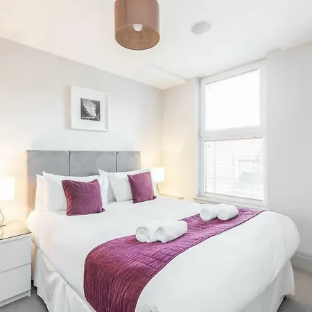 Roomspace Serviced - The Quadrant * Richmond (Greater London)