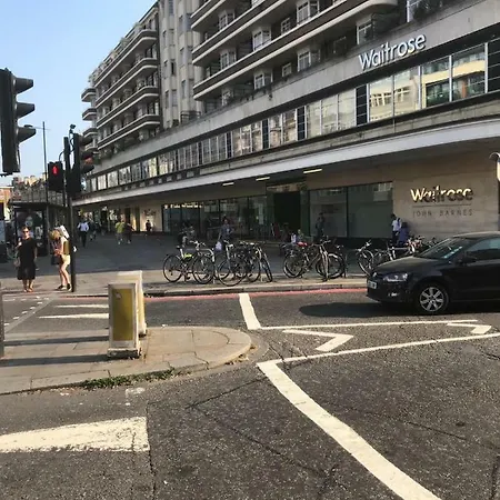 Finchley Road *