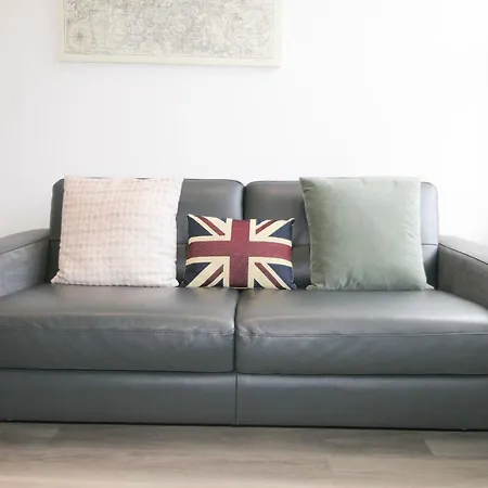 2-bed Notting Hill / Portobello * London