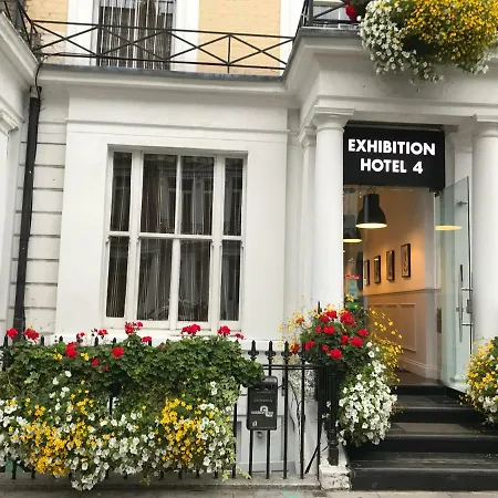 Exhibition Court 4 Hotel