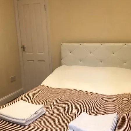 Camden SUITES *