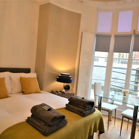 Marble Arch Studio Apartment London