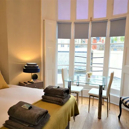 Marble Arch Studio Apartment London