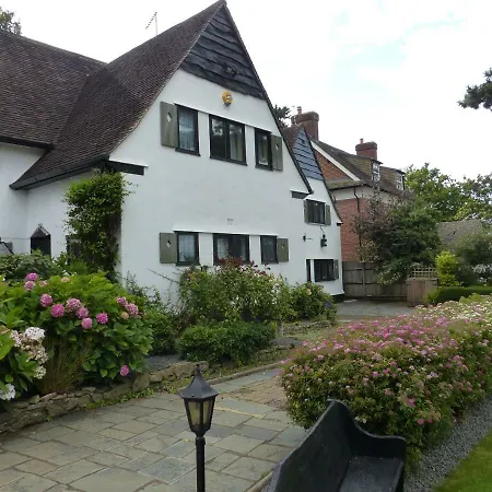 83 Downs Hill * Beckenham