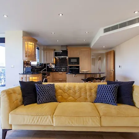 Apartment Thames View Apartment, Imperial Wharf *