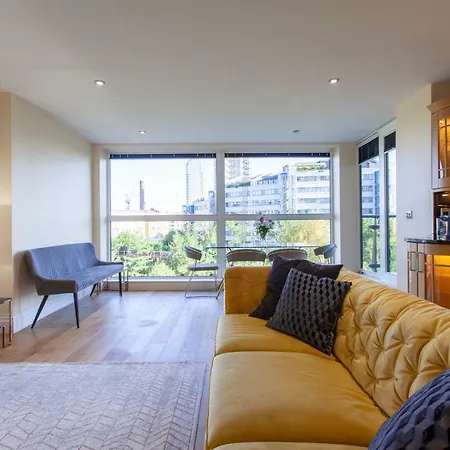 Apartment Thames View Apartment, Imperial Wharf London