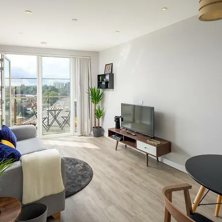 Vertex Luxury * Croydon