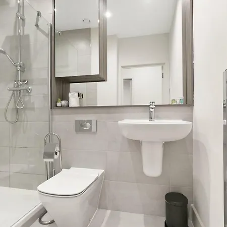 Mondial At Heathrow Aparthotel Harmondsworth