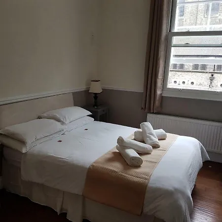 Nocleg ze śniadaniem Tourian Lounge Hotel Londyn