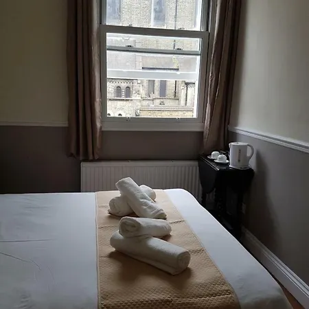 Nocleg ze śniadaniem Tourian Lounge Hotel