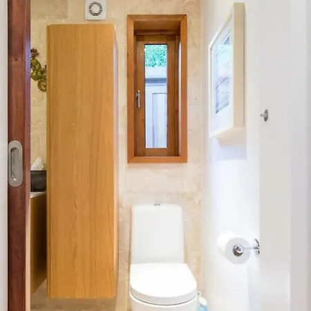 Romantic In Notting Hill Guest house London