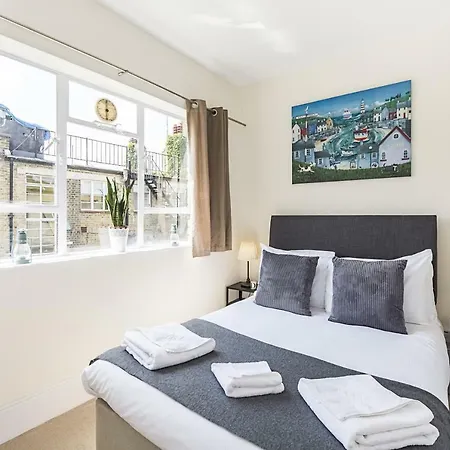 Nhs Workers Accommodation In South Kensington 19A *