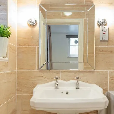 Harrods Bed & Breakfast London