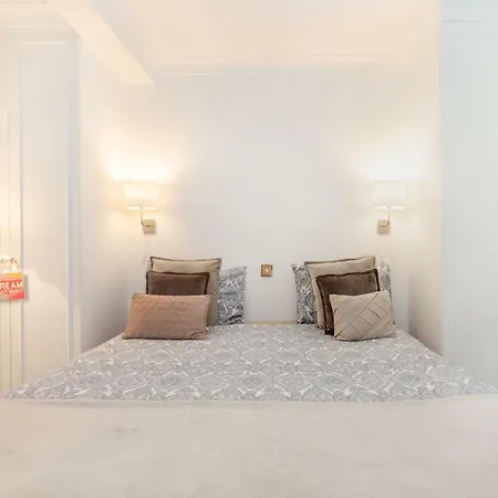 Bed & Breakfast Harrods