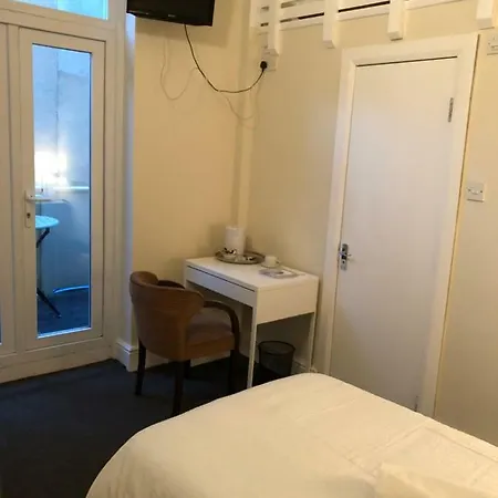 Tourian Lounge Hotel Nocleg ze śniadaniem