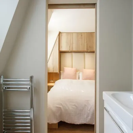 Forbee Studios Apartment London