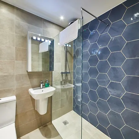 Elegant Luxury London