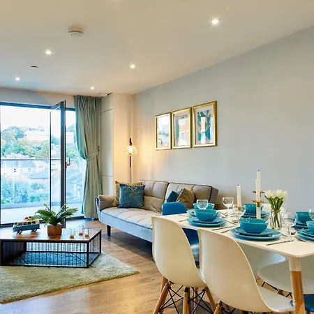Elegant Luxury *
