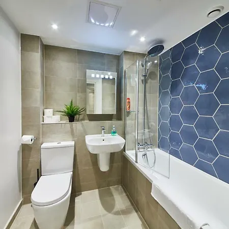 Elegant Luxury London
