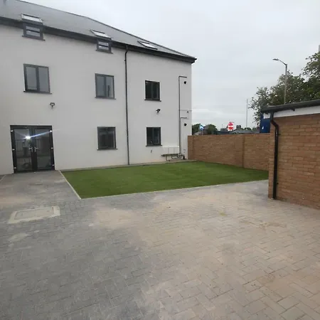 Apartment Holden Court - 3 *