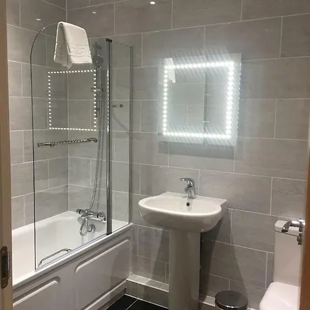 Somerville London Heathrow Apartment Hillingdon