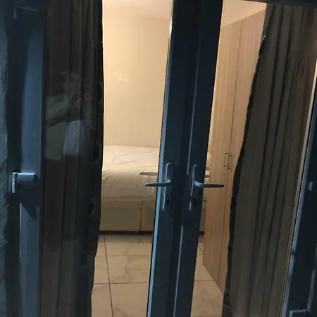 Apartment Bourne Court