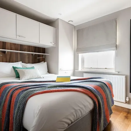 The Norfolk Maisonette - Lovely 4bdr Mews Apartment *