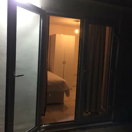 Bourne Court Apartment
