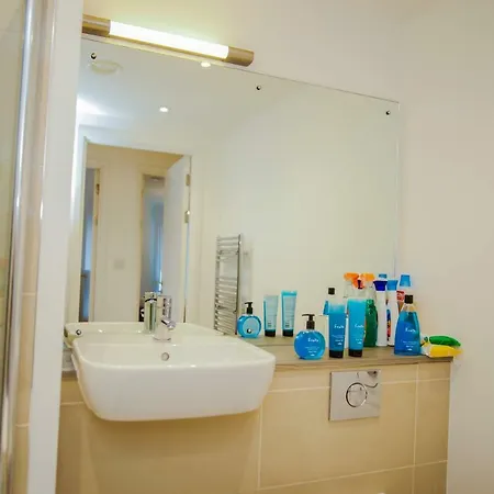 Executive 2 Bed