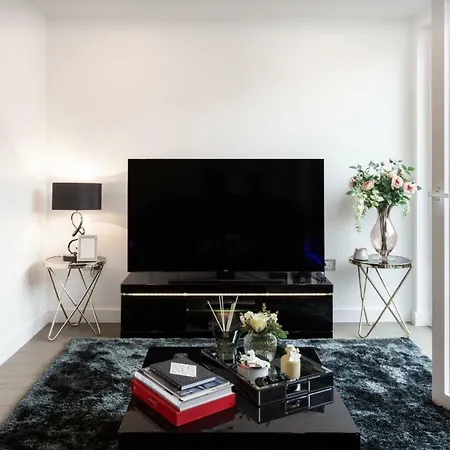 Premier Penthouse Apartment London
