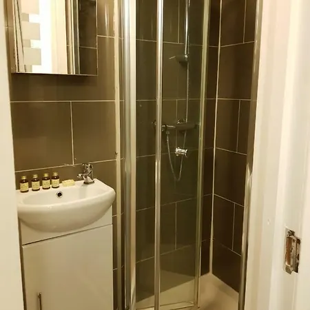 Tourian Lounge Hotel London