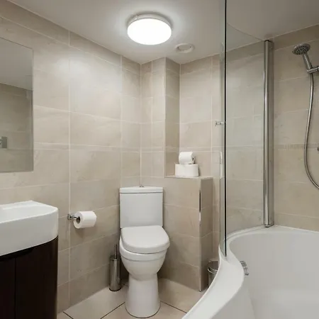 The Norfolk Maisonette - Lovely 4bdr Mews Apartment *
