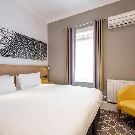 호텔 Comfort & Kings Cross St. Pancras 런던