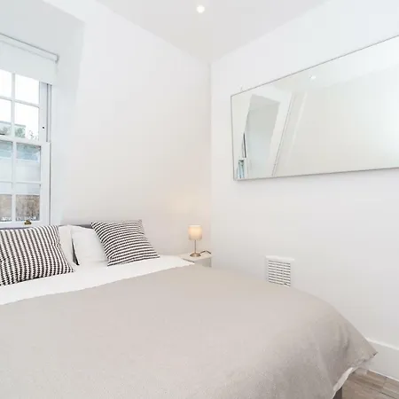 New 2 Bed In Covent Garden London