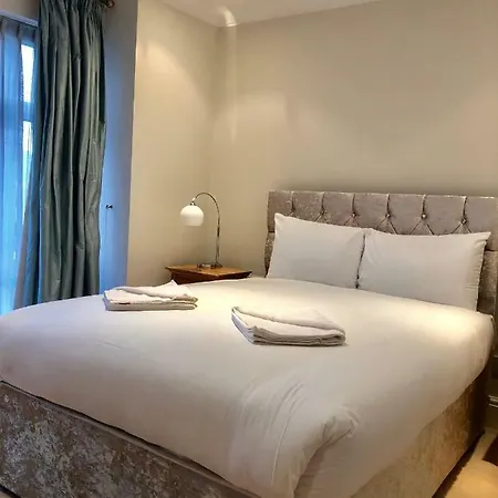 Stylish Apartments In Victoria & Westminster *