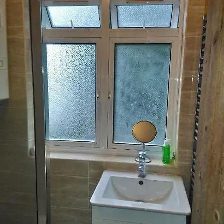 Апартаменты Christchurch 2-bed