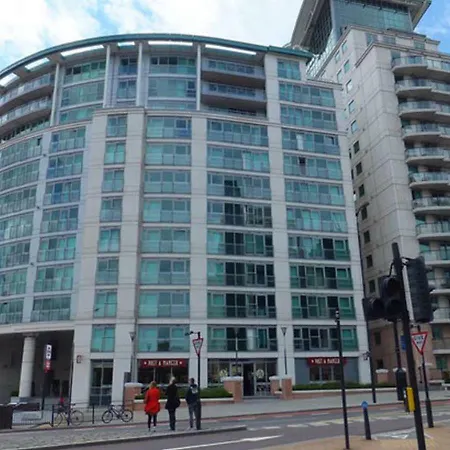 Aquarius At St. George Wharf London