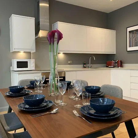 Emerald House East Apartment