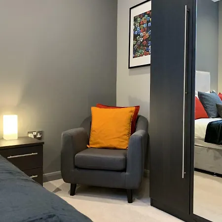 Emerald House East * Croydon