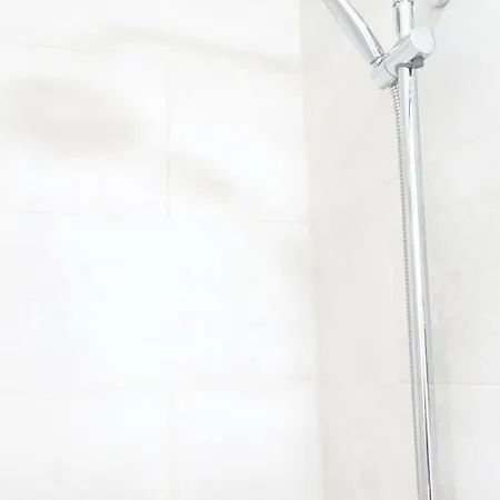 Privatunterkunft Heathrow Ensuite Rooms- Auto Check In *
